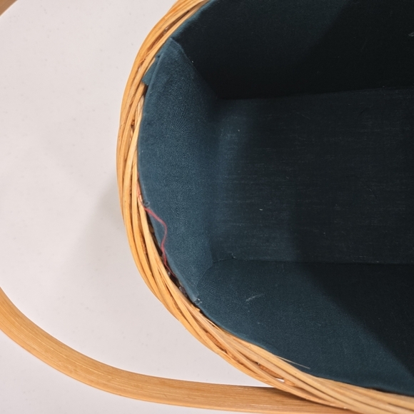 Christmas Fabric-Covered Basket Santa Buttons Pot Holder Oven Mitten Farmhouse - Picture 5 of 17